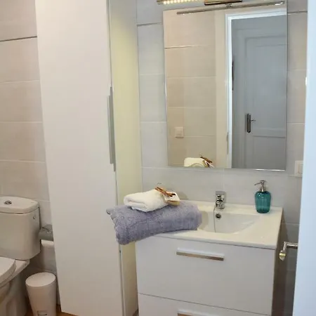 Апартаменты Ave Paraiso - Cozy And Sunny House