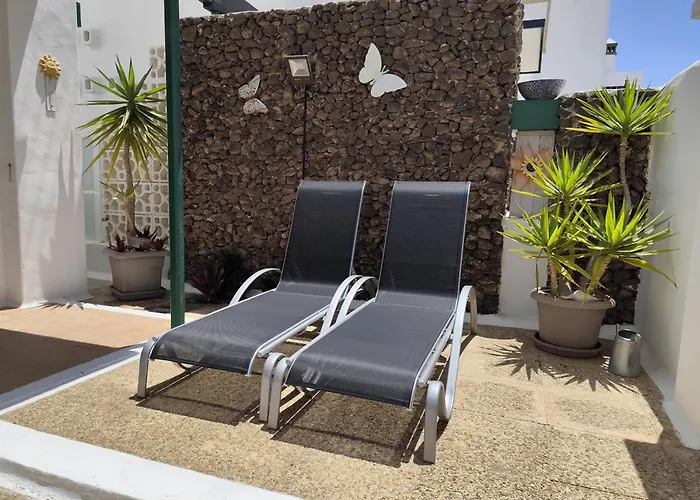 Ave Paraiso - Cozy And Sunny House